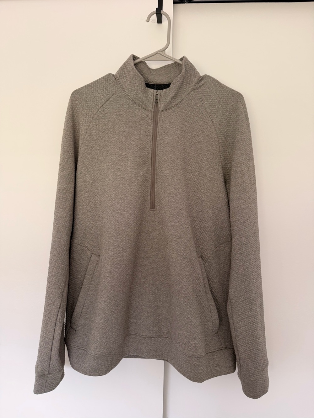 lululemon athletica Men's Half-Zip Pullover Sweater - Taupe